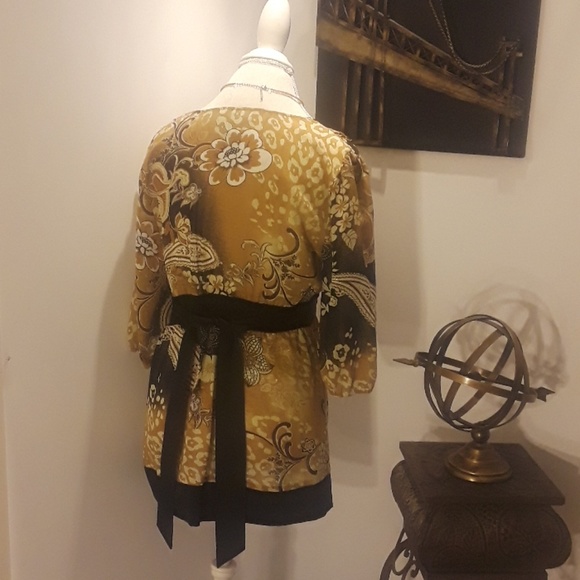 ERIN B WOMAN! 3/4 SLEVEE BLUSON - Picture 2 of 2